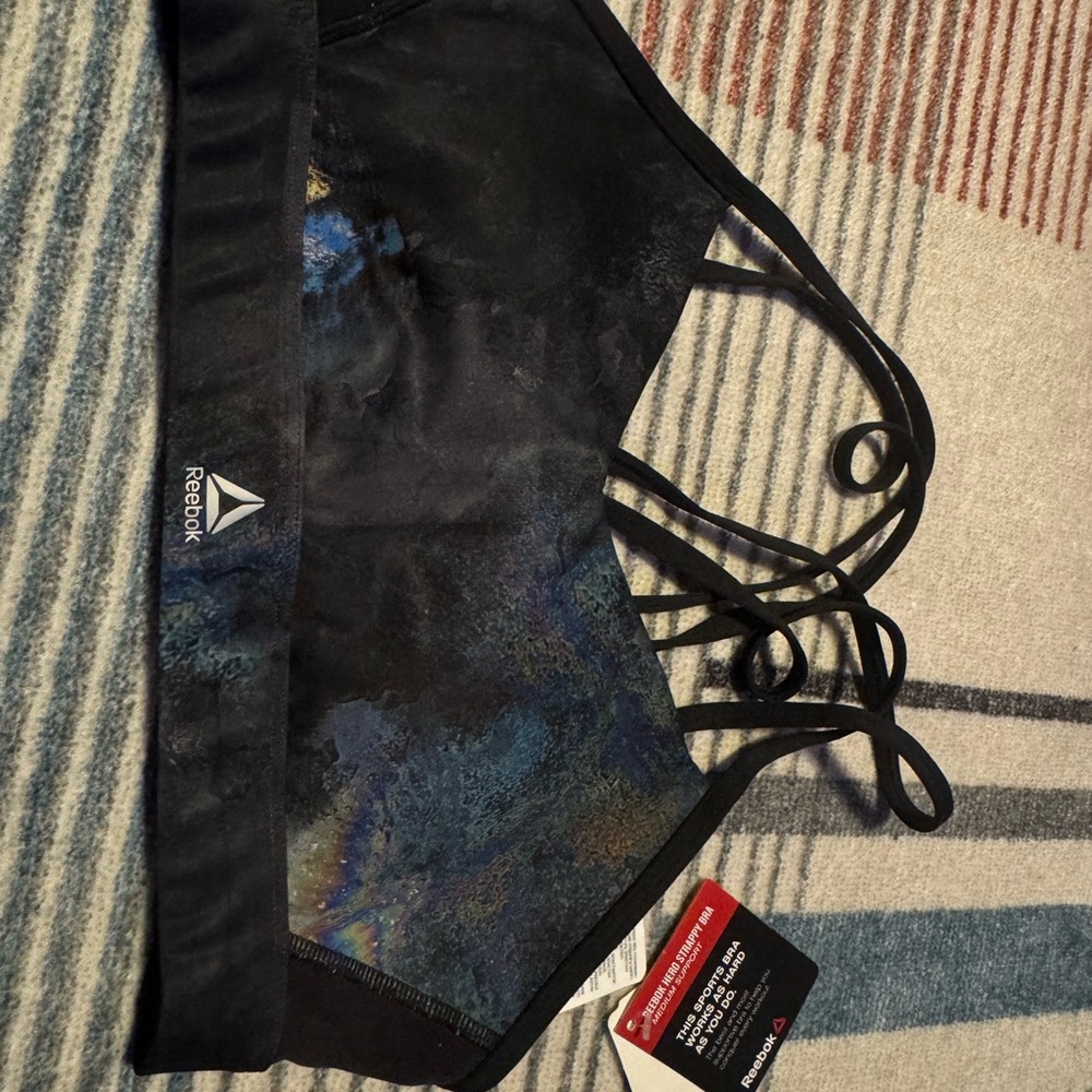 Reebok OS HERO black Strappy Sports Bra and Matching S Leggings . NWT BRA, S